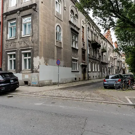 Cracow Charm 克拉科夫